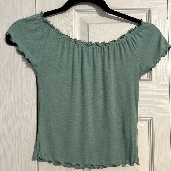 AMERICAN EAGLE FOREVER 21 Size Medium Set of 2 Shirts Green Stripe V-Neck Soft - Picture 6 of 11